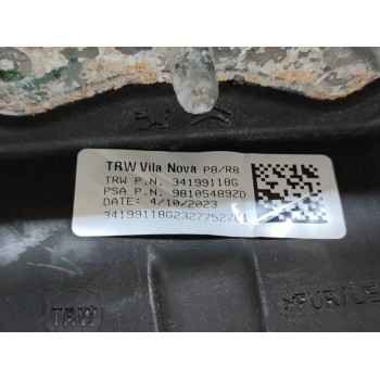 Recambio de volante para peugeot 3008 gt referencia OEM IAM 98105489ZD  