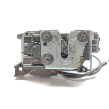 Recambio de cerradura puerta delantera derecha para renault master kipper doka l3h1 3,5t referencia OEM IAM 805020009R  