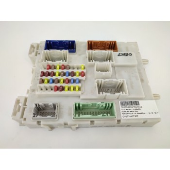 Recambio de caja reles / fusibles para ford focus lim. black&red referencia OEM IAM GV6T14A073PF  