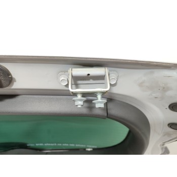 Recambio de porton trasero para hyundai tucson style 4wd referencia OEM IAM 73700D7000  