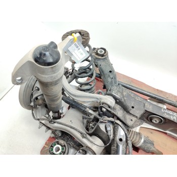 Recambio de puente trasero para land rover range rover evoque evoque hse referencia OEM IAM K8D22K139AC  