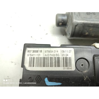 Recambio de motor elevalunas delantero derecho para renault laguna iii celsium referencia OEM IAM 807300001R  