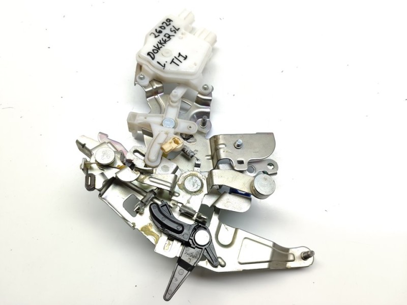 Recambio de cerradura puerta lateral izquierda para dacia dokker sl xplore referencia OEM IAM 826717431R  