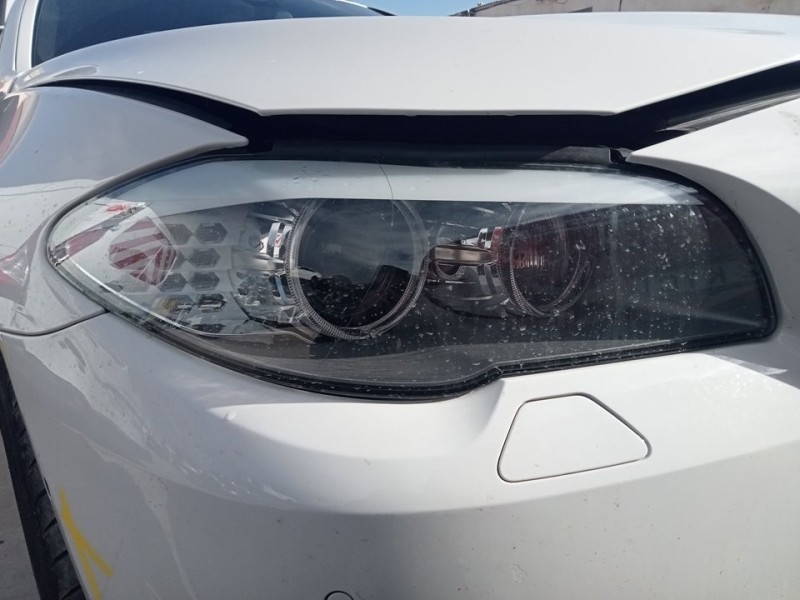 Recambio de faro derecho para bmw serie 5 touring (f11) 535i referencia OEM IAM 63117203240  