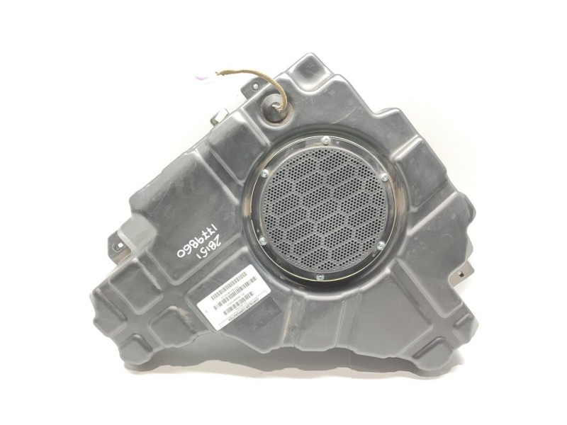 Recambio de subwoofer para jeep gr.cherokee (wk) 3.0 crd limited referencia OEM IAM P05064610AC  