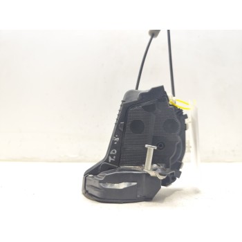 Recambio de cerradura puerta trasera derecha para toyota yaris cross hybrid 2wd active tech referencia OEM IAM 69050K0030  