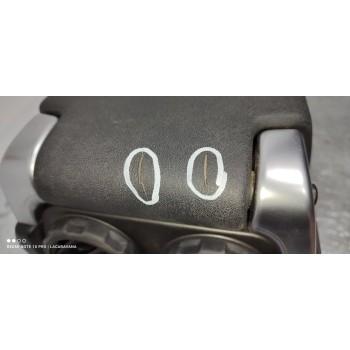 Recambio de apoyabrazos central para land rover discovery 4 tdv6 s referencia OEM IAM CH2214B079CB  