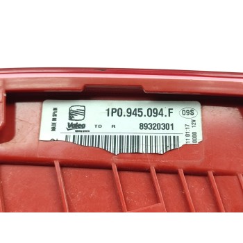 Recambio de piloto trasero derecho interior para seat leon (1p1) reference referencia OEM IAM 1P1945094F  