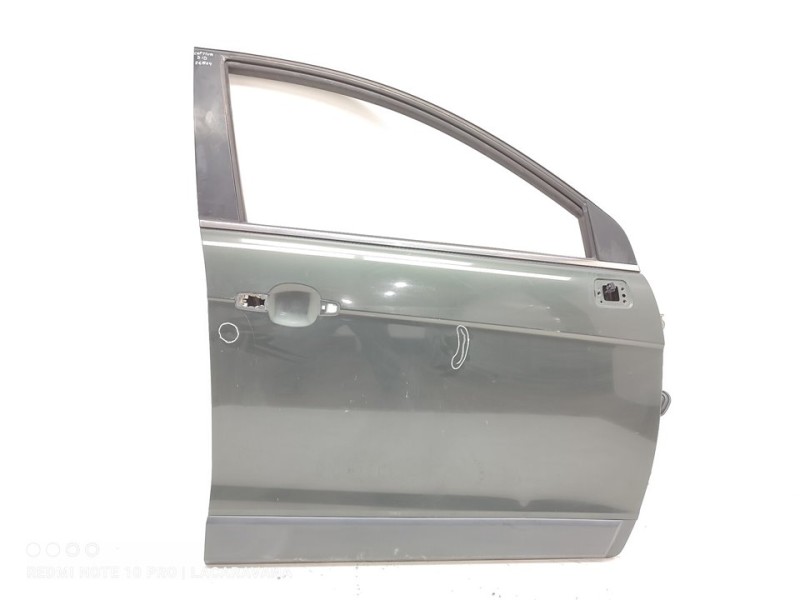 Recambio de puerta delantera derecha para chevrolet captiva 2.0 vcdi lt referencia OEM IAM 42352070  