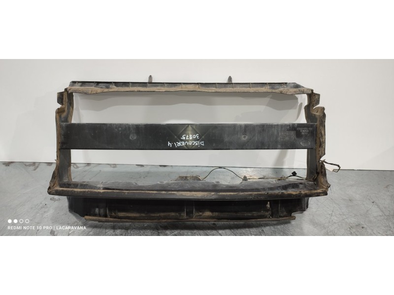 Recambio de molduras delanteras para land rover discovery 4 tdv6 s referencia OEM IAM AH22019A01A  