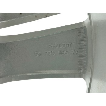 Recambio de llanta para peugeot 308 active pack referencia OEM IAM 96779895TW  