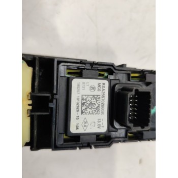 Recambio de mando elevalunas delantero izquierdo para renault captur limited referencia OEM IAM 254118722  