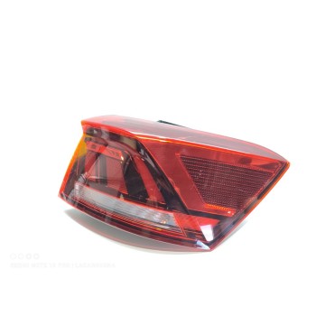 Recambio de piloto trasero derecho para volkswagen t-roc advance referencia OEM IAM 2GA945096D  