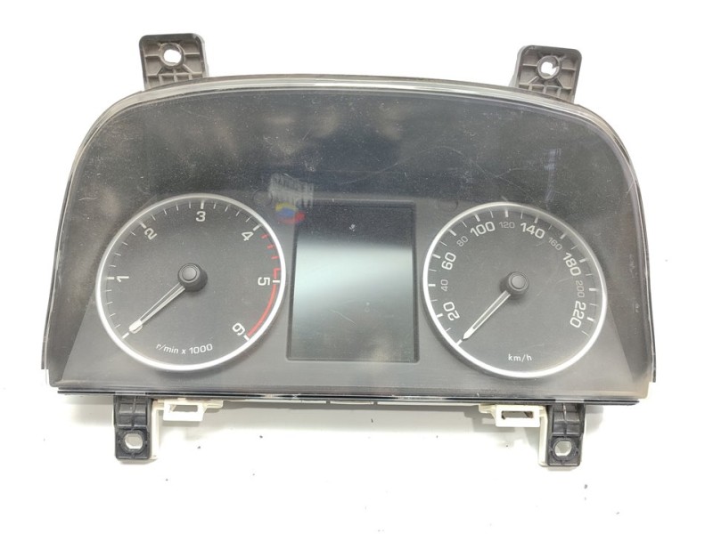 Recambio de cuadro instrumentos para land rover discovery 4 tdv6 s referencia OEM IAM CH2210849EE  