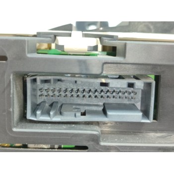 Recambio de cuadro instrumentos para land rover discovery 4 tdv6 s referencia OEM IAM CH2210849EE  