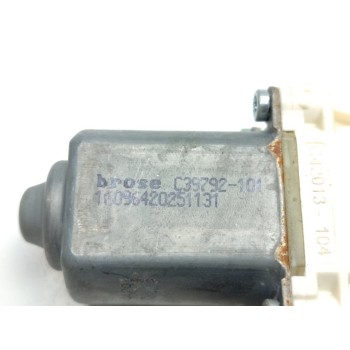 Recambio de motor elevalunas trasero derecho para land rover discovery sport se referencia OEM IAM C39792101  