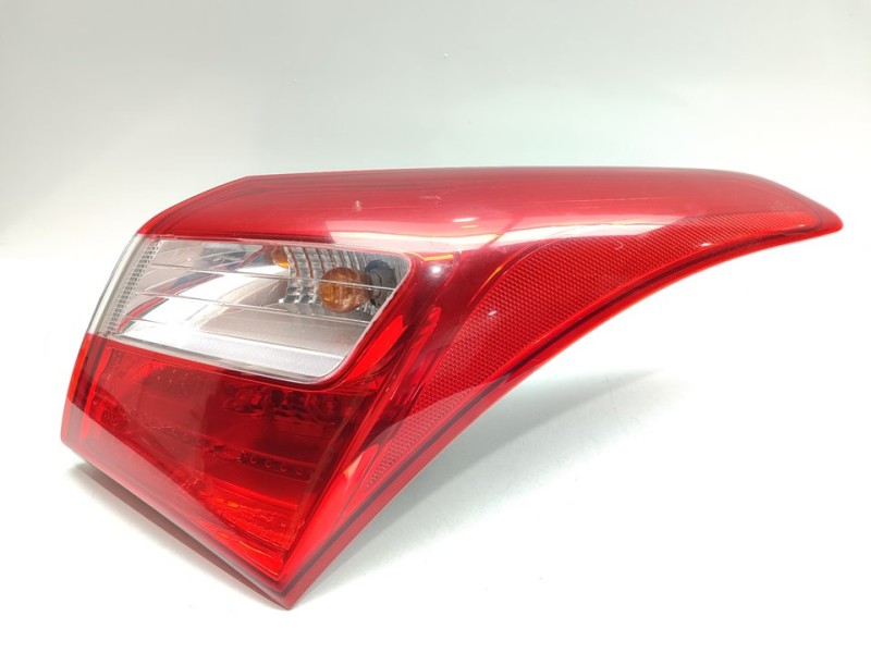 Recambio de piloto trasero derecho para hyundai i30 (gd) classic referencia OEM IAM 92402A5020  