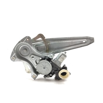 Recambio de elevalunas trasero derecho para toyota auris hybrid active business plus referencia OEM IAM 6983002430  