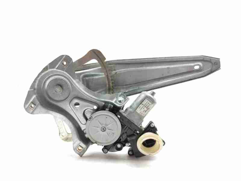 Recambio de elevalunas trasero derecho para toyota auris hybrid active business plus referencia OEM IAM 6983002430  