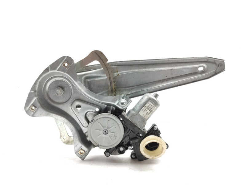 Recambio de elevalunas trasero derecho para toyota auris hybrid active business plus referencia OEM IAM 6983002430  