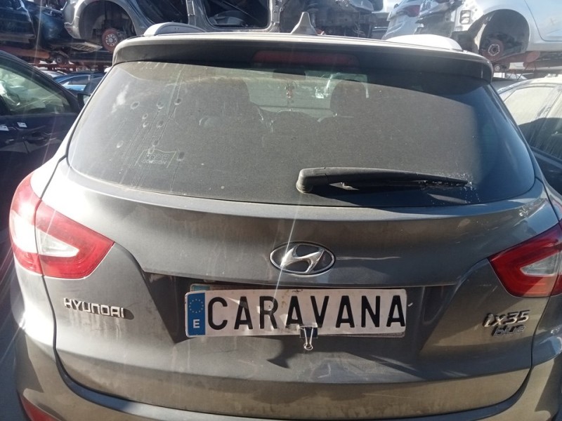 Recambio de porton trasero para hyundai ix35 tecno bluedrive 2wd referencia OEM IAM 737002Y001  