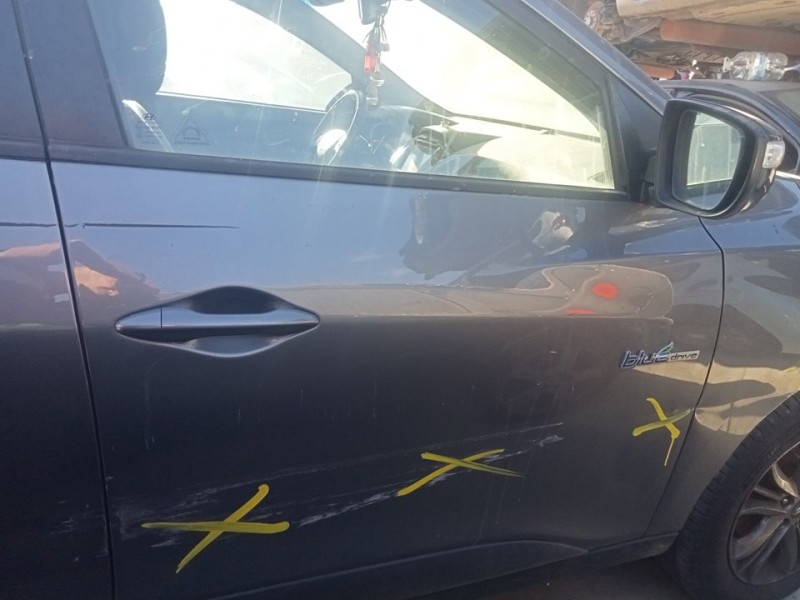 Recambio de puerta delantera derecha para hyundai ix35 tecno bluedrive 2wd referencia OEM IAM 760042Y011  