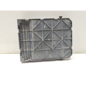 Recambio de caja reles / fusibles para citroën c4 berlina lx referencia OEM IAM 9663798580  