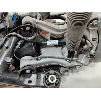 Recambio de puente trasero para land rover range rover evoque evoque hse referencia OEM IAM K8D22K139AC  