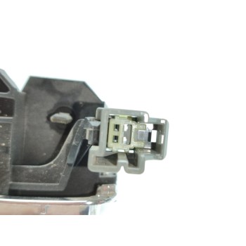 Recambio de maneta interior trasera derecha para land rover discovery 4 tdv6 s referencia OEM IAM AH2222600AC  