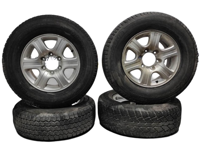 Recambio de juego llantas para ssangyong rexton 2.9 td gls referencia OEM IAM 4173008410  