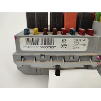 Recambio de caja reles / fusibles para fiat stilo (192) 1.9 jtd cat referencia OEM IAM 0046846109057657  