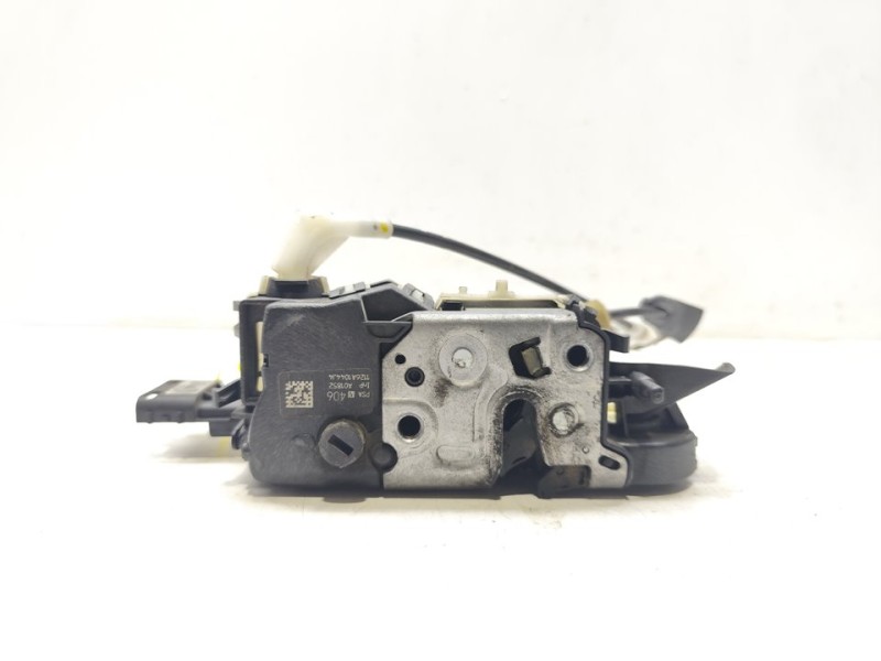 Recambio de cerradura puerta delantera izquierda para peugeot partner kasten confort l1 referencia OEM IAM 828406  