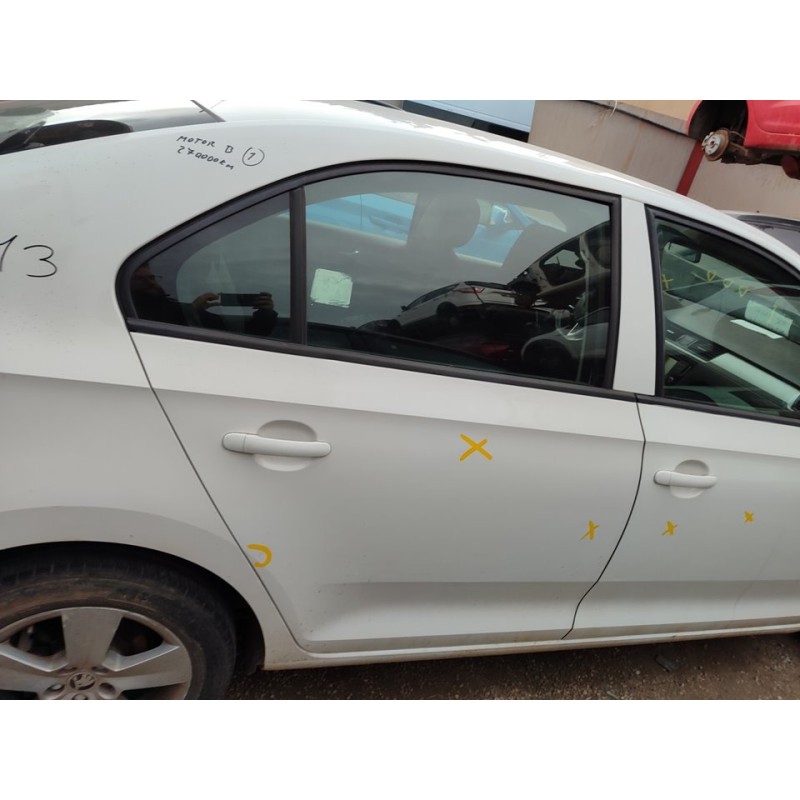 Recambio de puerta trasera derecha para skoda rapid ambition referencia OEM IAM 5JA833052C  
