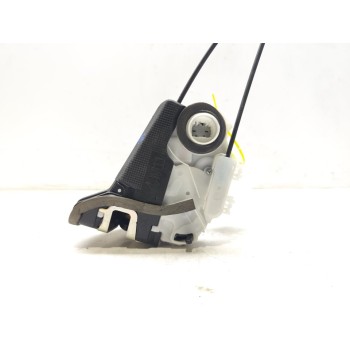 Recambio de cerradura puerta trasera izquierda para toyota yaris cross hybrid 2wd active tech referencia OEM IAM 69060K0030  