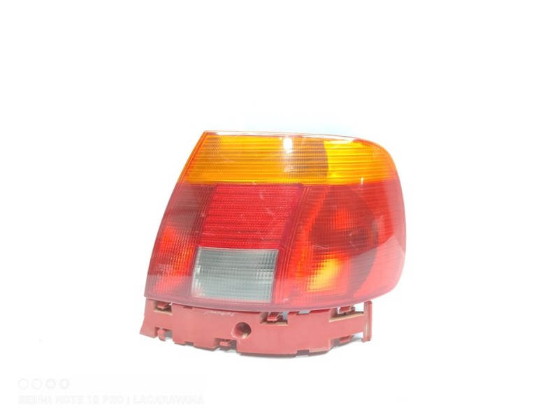 Recambio de piloto trasero derecho para audi a4 berlina (b5) 1.9 tdi referencia OEM IAM 8D0945112A  