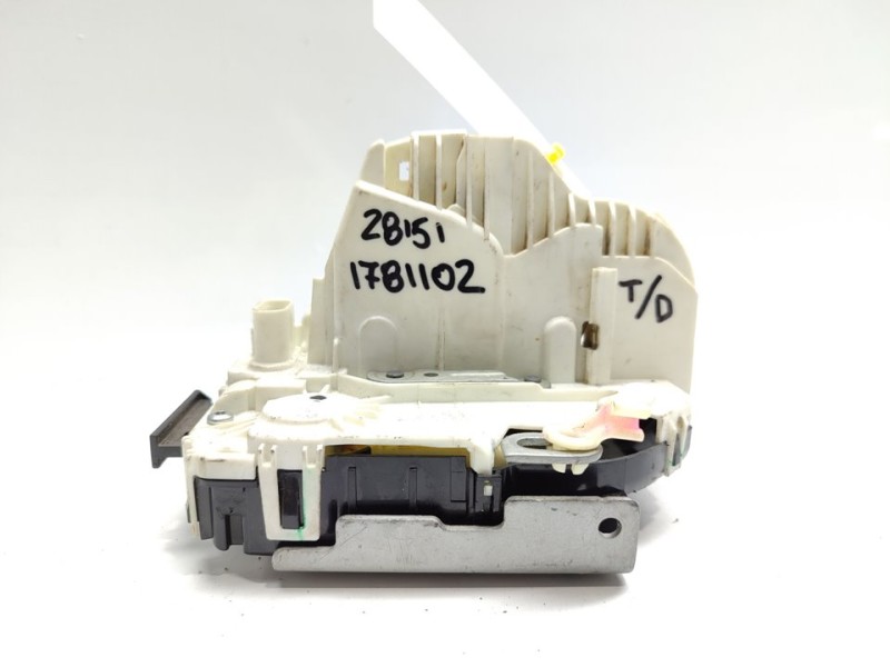 Recambio de cerradura puerta trasera derecha para jeep gr.cherokee (wk) 3.0 crd limited referencia OEM IAM P04589922AF  