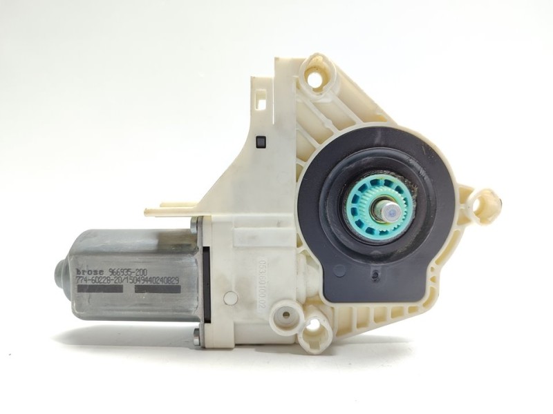 Recambio de motor elevalunas delantero izquierdo para audi a4 ber. (b8) básico referencia OEM IAM 8K0959801A  