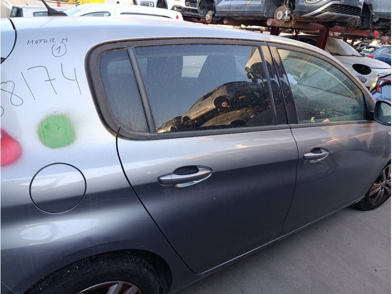 Recambio de puerta trasera derecha para peugeot 308 style referencia OEM IAM 9802165580  