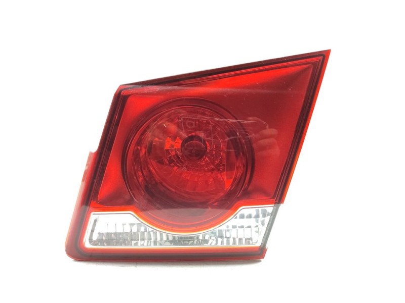 Recambio de piloto trasero derecho interior para chevrolet cruze lt referencia OEM IAM 95971551  