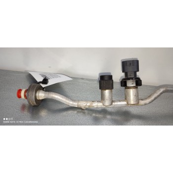 Recambio de tubos aire acondicionado para land rover discovery 4 tdv6 s referencia OEM IAM AH2219N651AB  