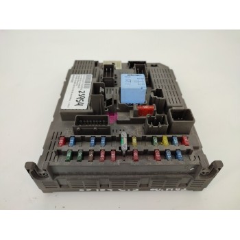 Recambio de caja reles / fusibles para citroën c5 berlina 2.2 hdi sx automático referencia OEM IAM 9645030380  