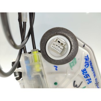 Recambio de cerradura puerta trasera derecha para toyota aygo x-cite referencia OEM IAM 6905002391  