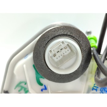 Recambio de cerradura puerta trasera izquierda para toyota aygo x-cite referencia OEM IAM 6906002390  