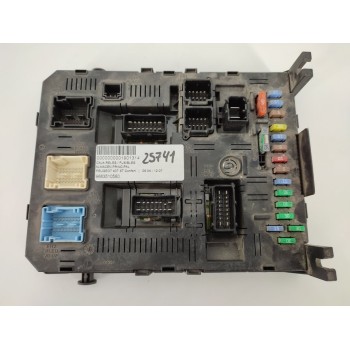 Recambio de caja reles / fusibles para peugeot 407 st confort referencia OEM IAM 9663510580  