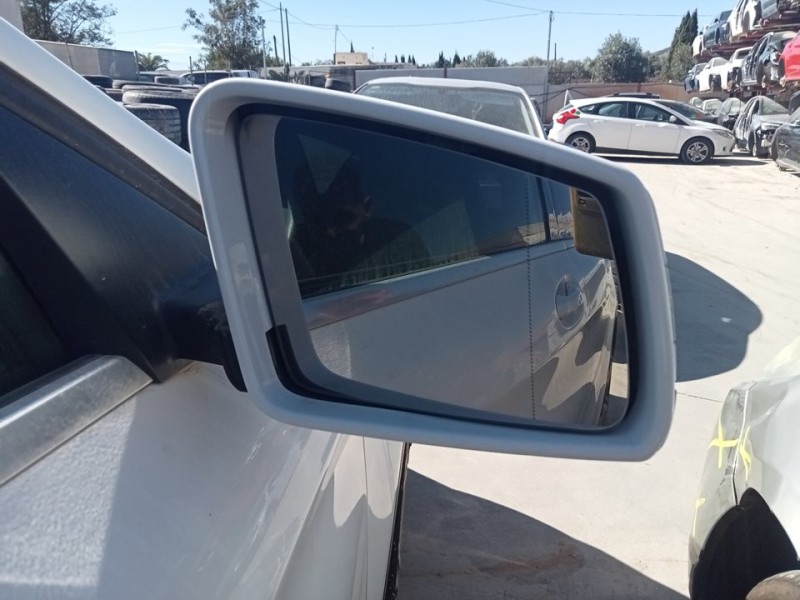 Recambio de retrovisor derecho para mercedes-benz clase gla (w156) gla 200 cdi (156.908) referencia OEM IAM A1568100476  