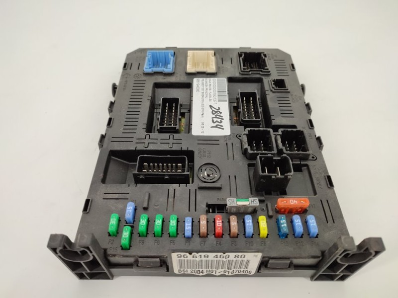 Recambio de caja reles / fusibles para peugeot 307 break/sw (s2) sw pack referencia OEM IAM 9661940080  
