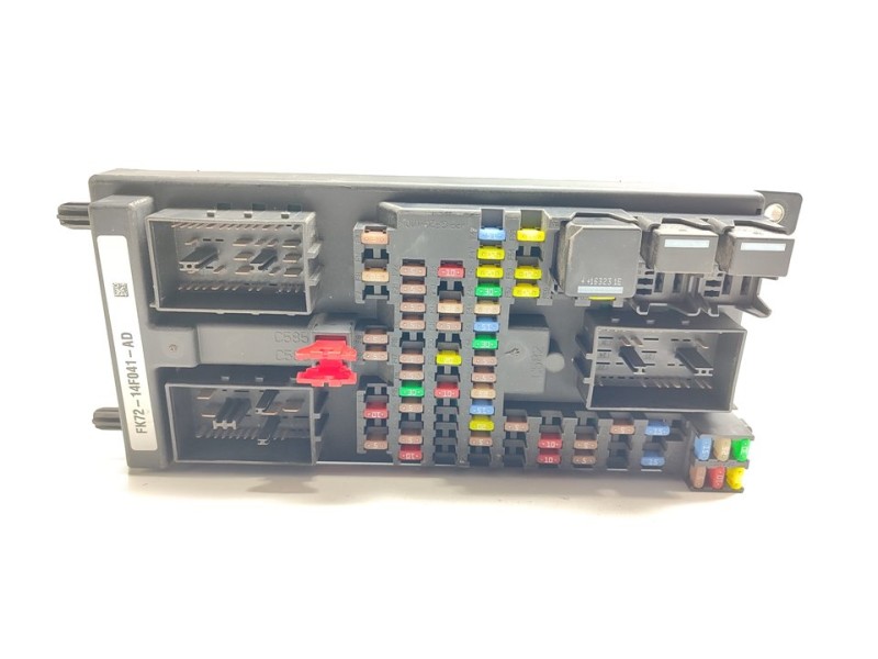 Recambio de caja reles / fusibles para land rover discovery sport se referencia OEM IAM FK7214F041AD  