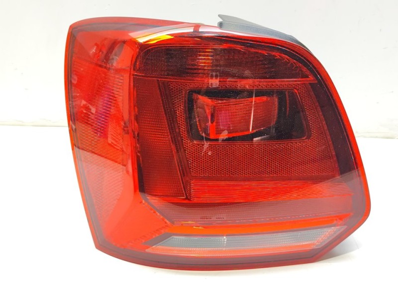 Recambio de piloto trasero izquierdo para volkswagen polo (6c1) comfortline bluemotion referencia OEM IAM 6C0945095K  