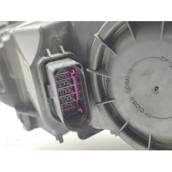 Recambio de faro derecho para audi a3 sportback (8va) ambiente referencia OEM IAM 8V0941006  