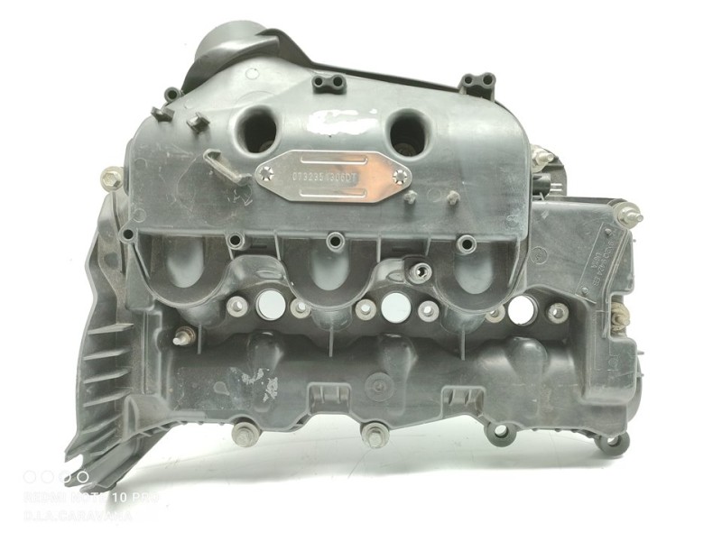 Recambio de tapa balancines para land rover discovery 4 tdv6 s referencia OEM IAM 9X2Q9424EB  